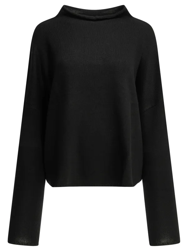Knitwear Black made by Lisa Yang