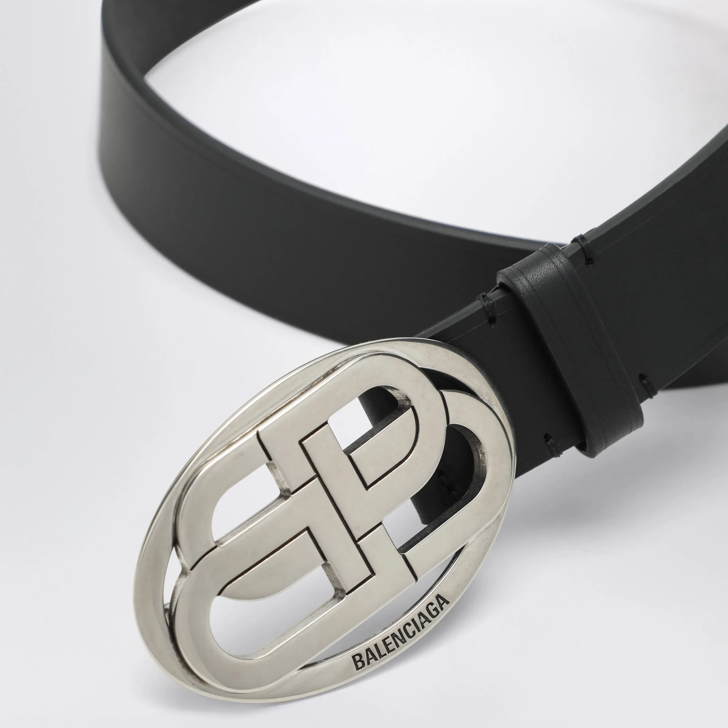 Black Leather Oval Bb Belt sold by Wanan Luxury product image thumbnail 2
