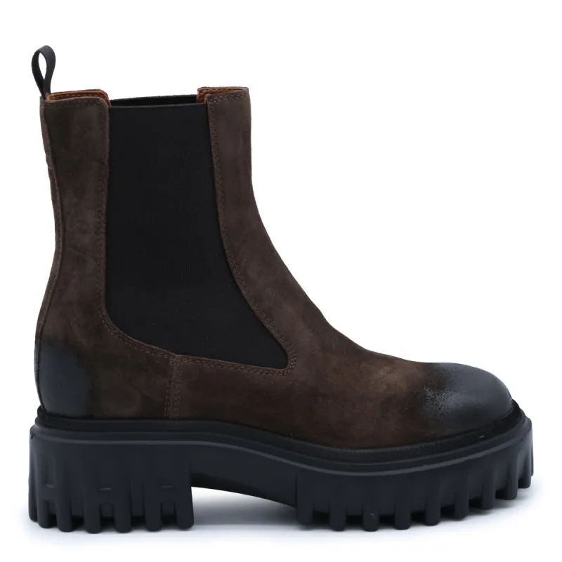 Boots Marrone made by Hogan