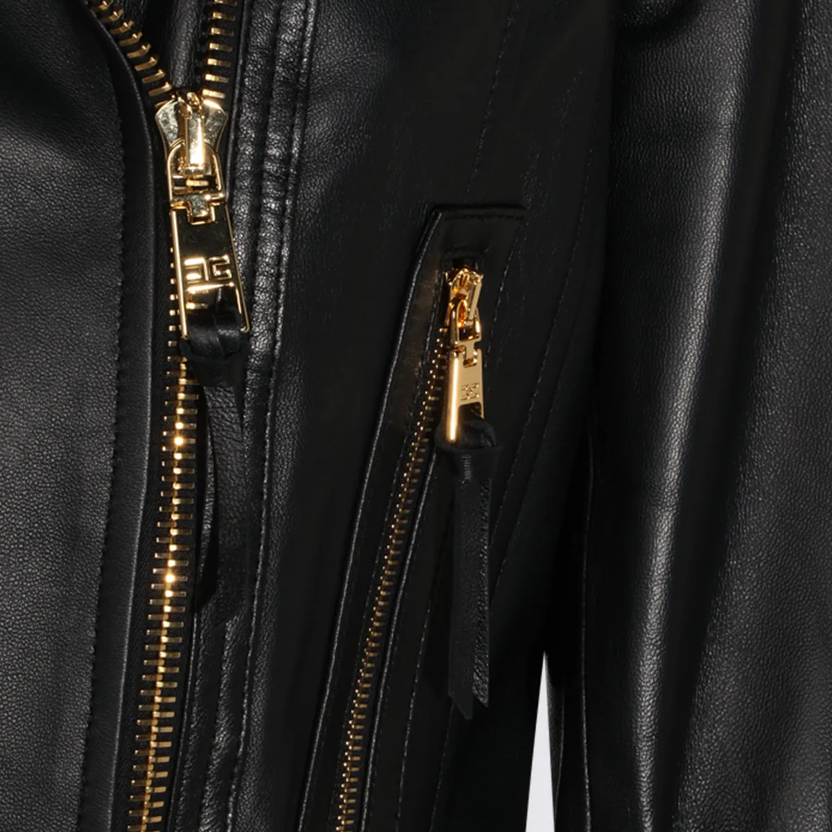Jackets Scuri sold by Wanan Luxury product image thumbnail 3