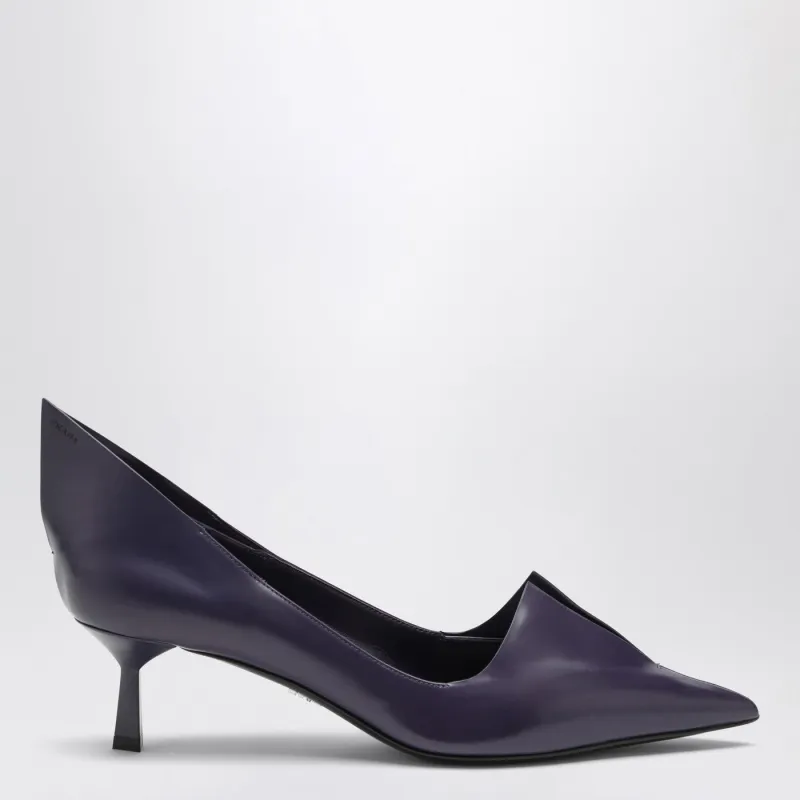 Purple Brushed Leather Décolleté made by Prada