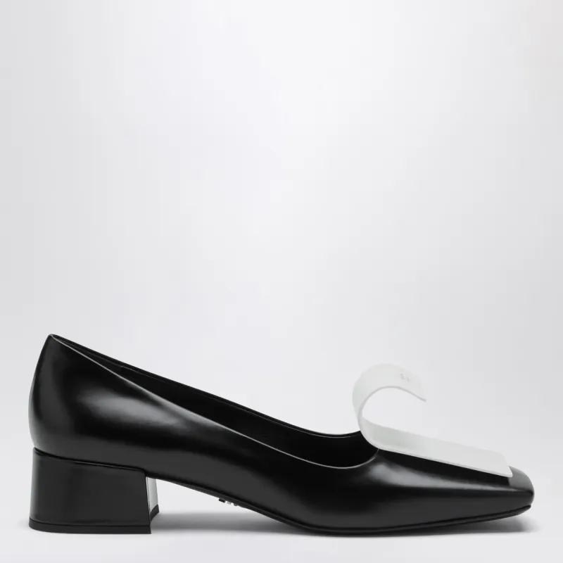 Black And White Leather Décolleté made by Prada