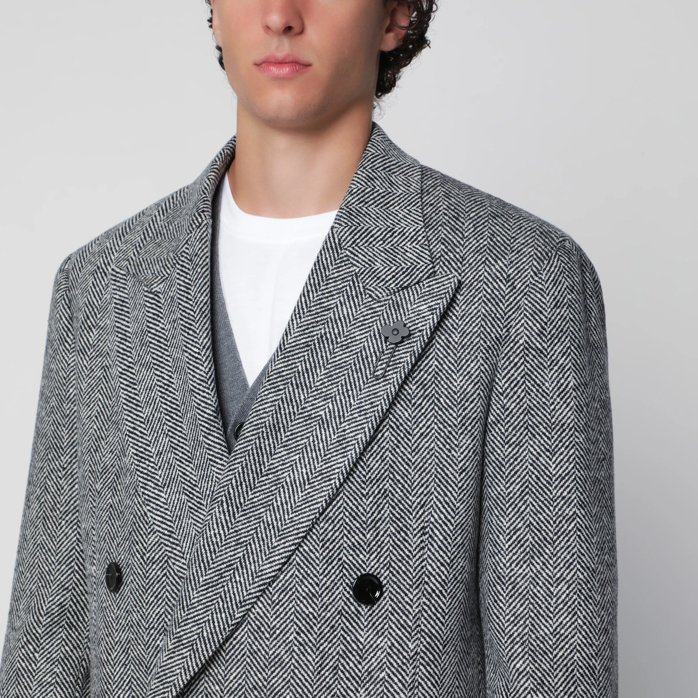 Grey Double-Breasted Coat In Wool With Herringbone Pattern sold by Wanan Luxury product image thumbnail 2