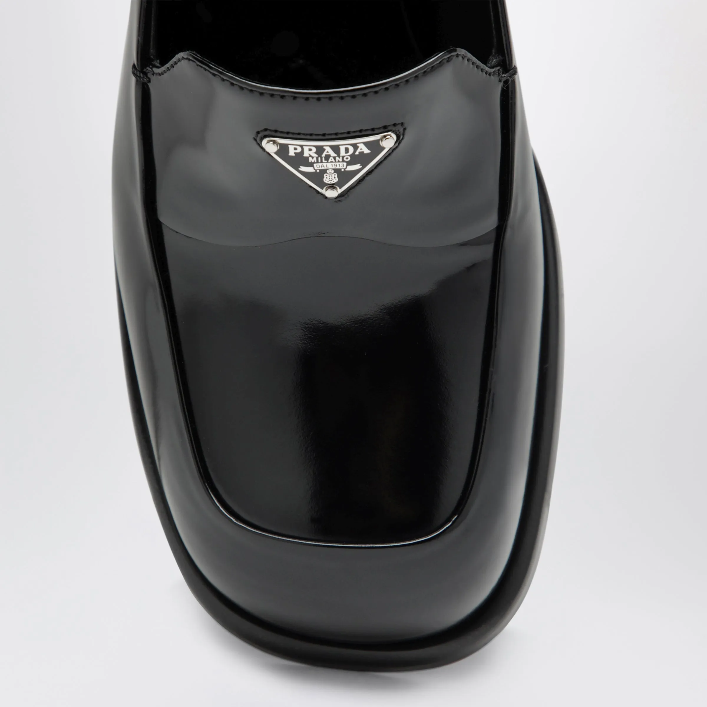 Black Brushed Leather Heeled Loafers sold by Wanan Luxury product image thumbnail 3