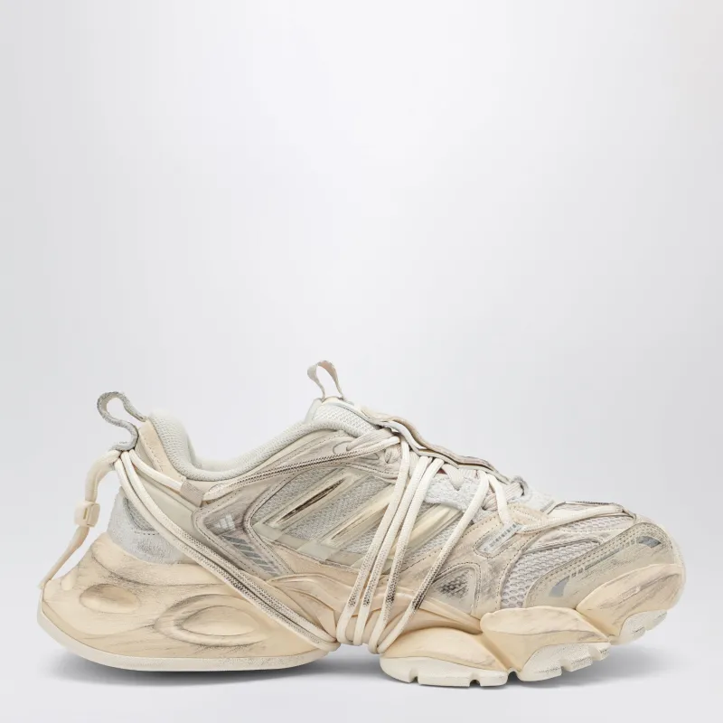 Sneakers Xlg Runner Deluxe Wonder White/Crystal Linen/Core White made by Adidas
