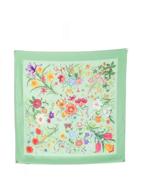 Scarfs Green made by Gucci
