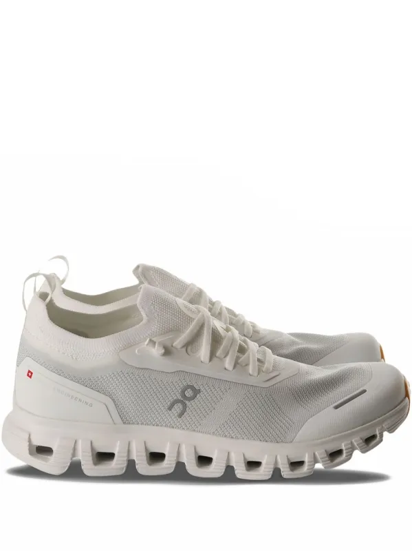 Cloud 6 Versa Sneakers made by On