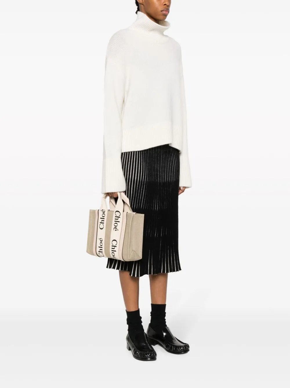 Woody Small Linen Tote sold by Wanan Luxury product image thumbnail 4