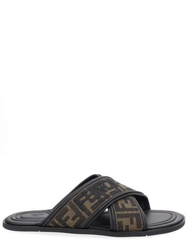Slide Con Logo made by Fendi