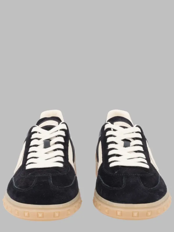 Sneaker "Upvillage" made by Valentino Garavani