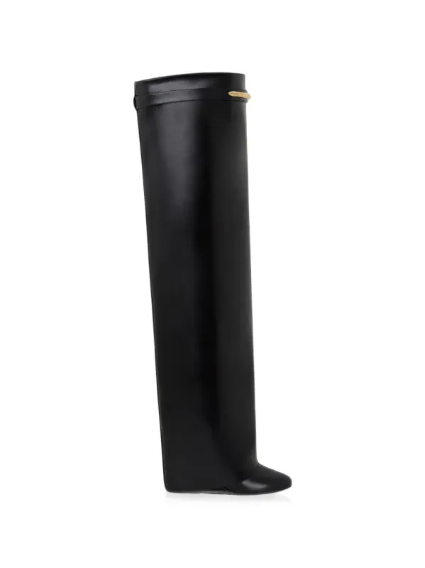 Boots Black made by Givenchy