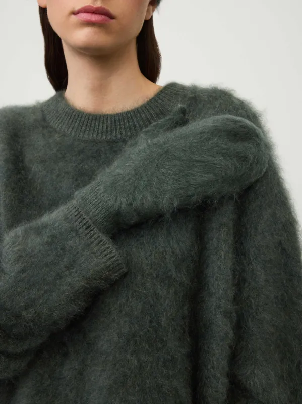 The Brushed Mittens made by Lisa Yang