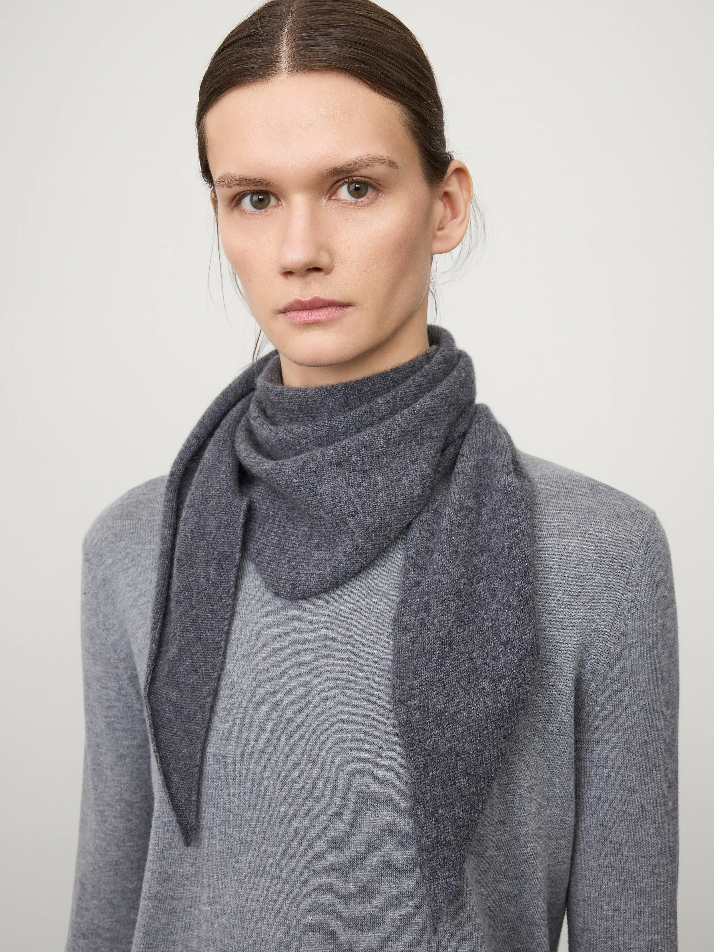 The Florianne Scarf sold by Lisa Yang product image thumbnail 2