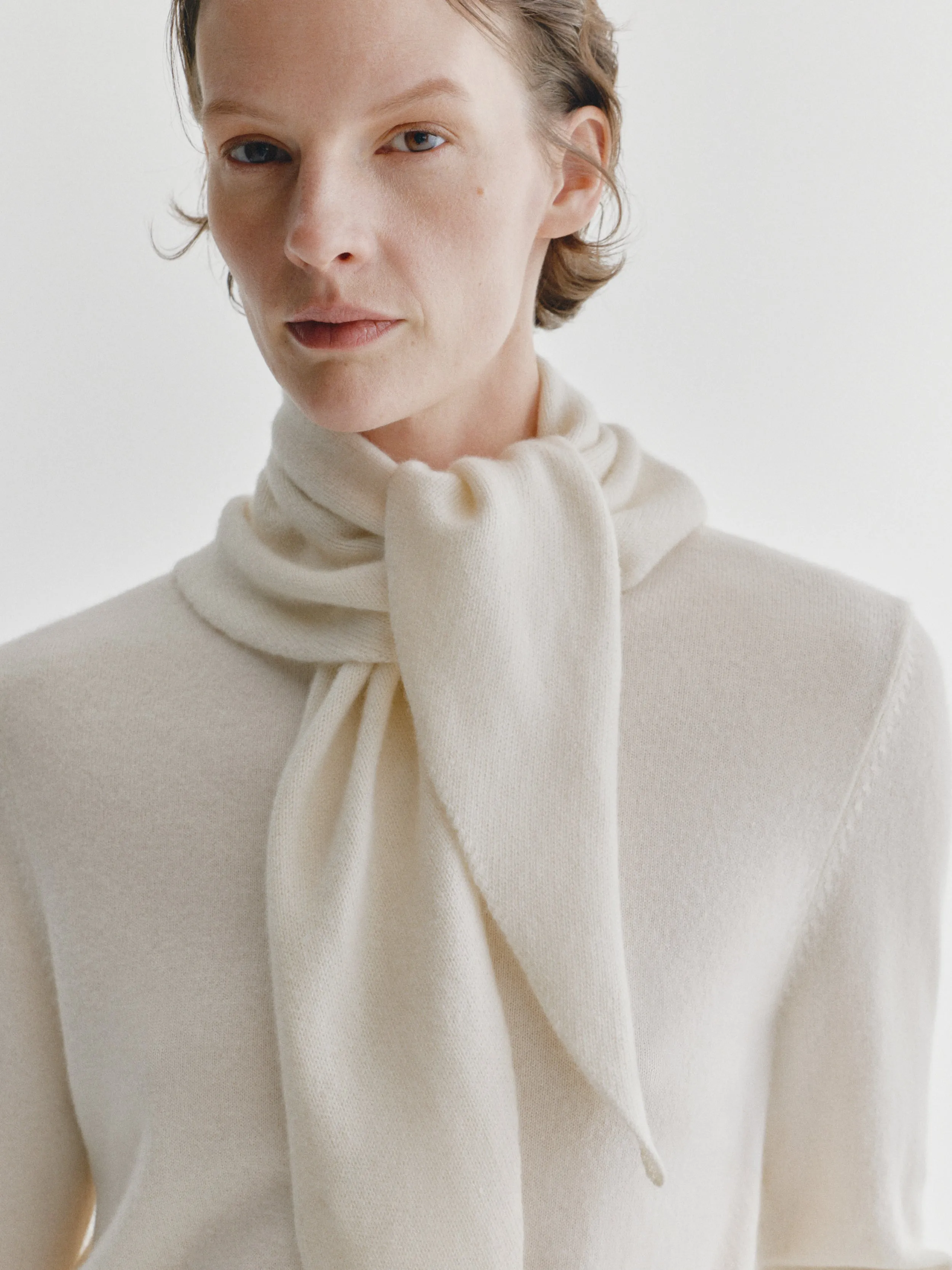 The Florianne Scarf sold by Lisa Yang product image thumbnail 2