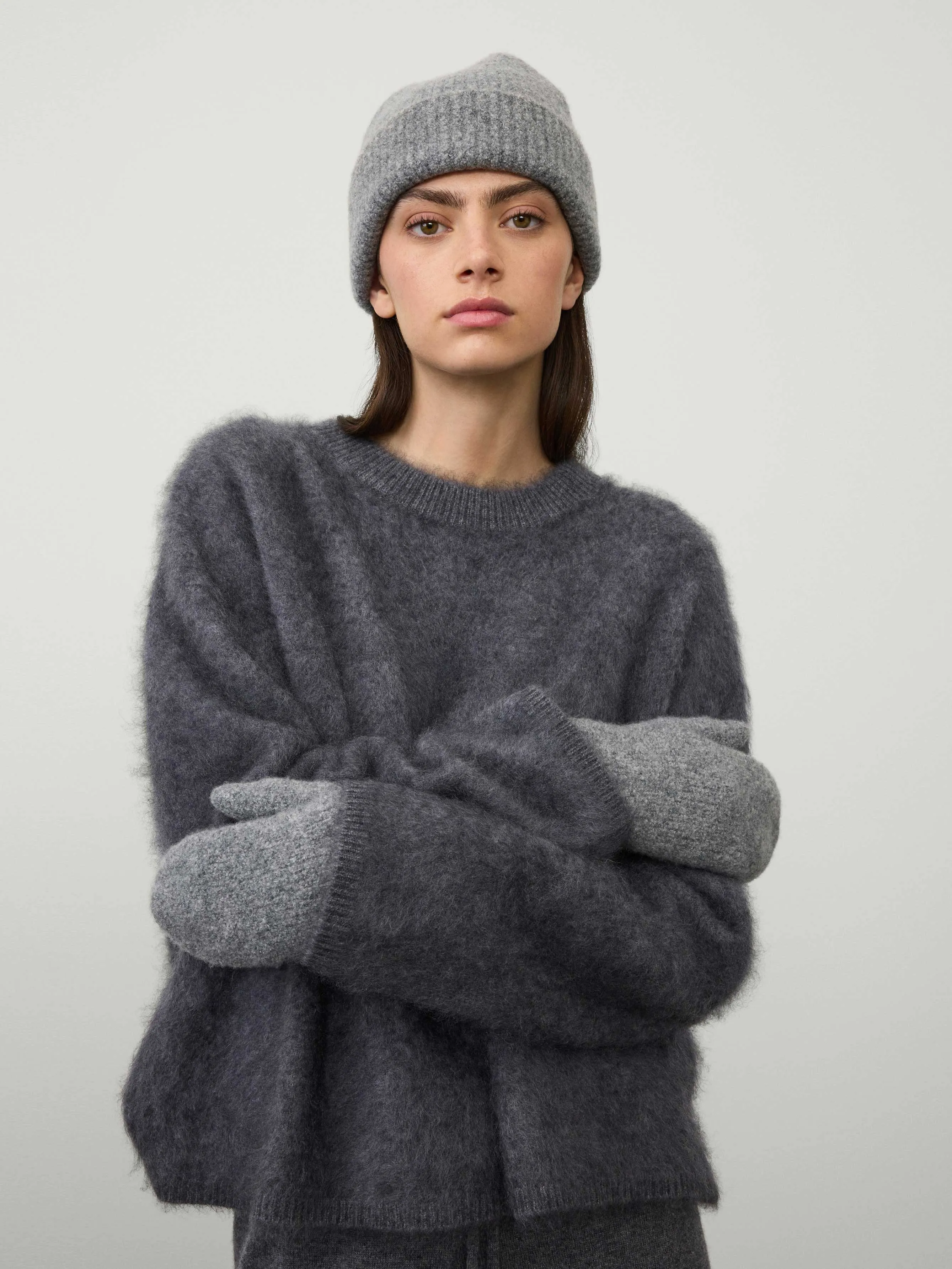 The Bouclé Mittens sold by Lisa Yang