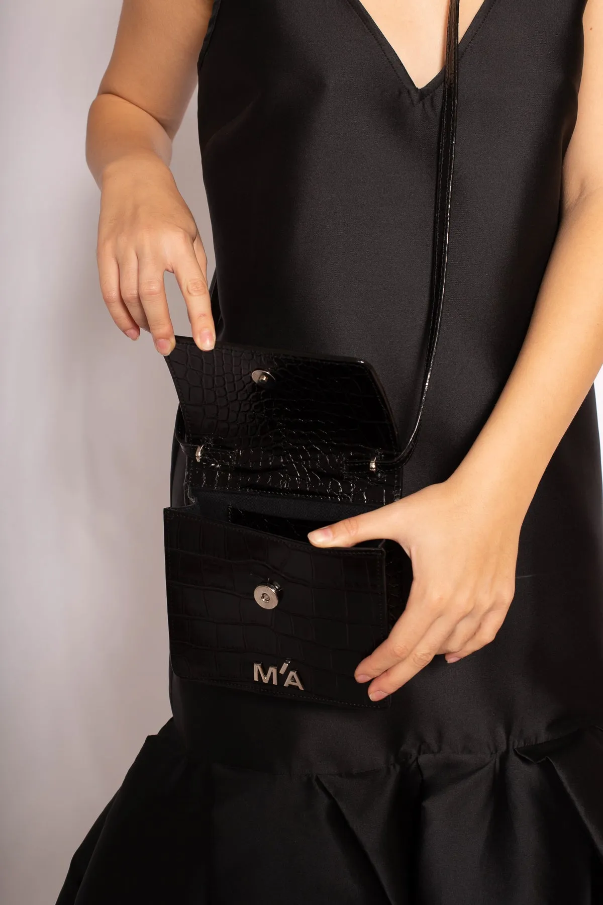 MINI CHAIN BAG IN BLACK CROCO sold by Marques ’ Almeida product image thumbnail 3