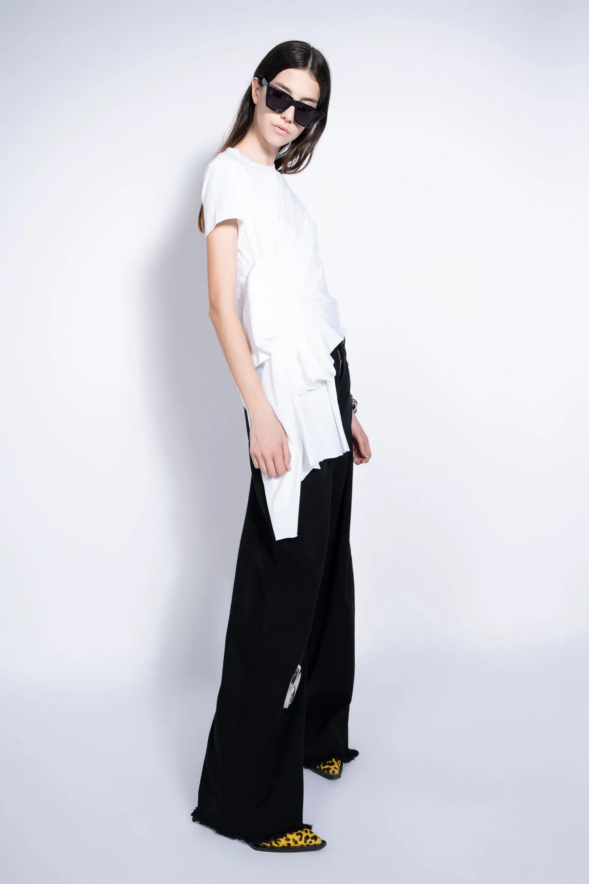 WHITE T-SHIRT WITH SIDE BOW sold by Marques ’ Almeida product image thumbnail 5