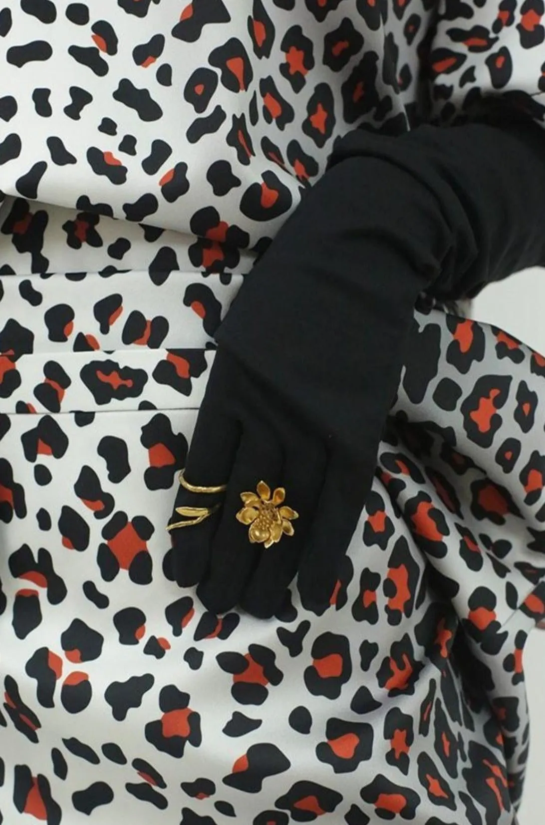 GOLD FLOWER RING sold by Marques ’ Almeida product image thumbnail 3