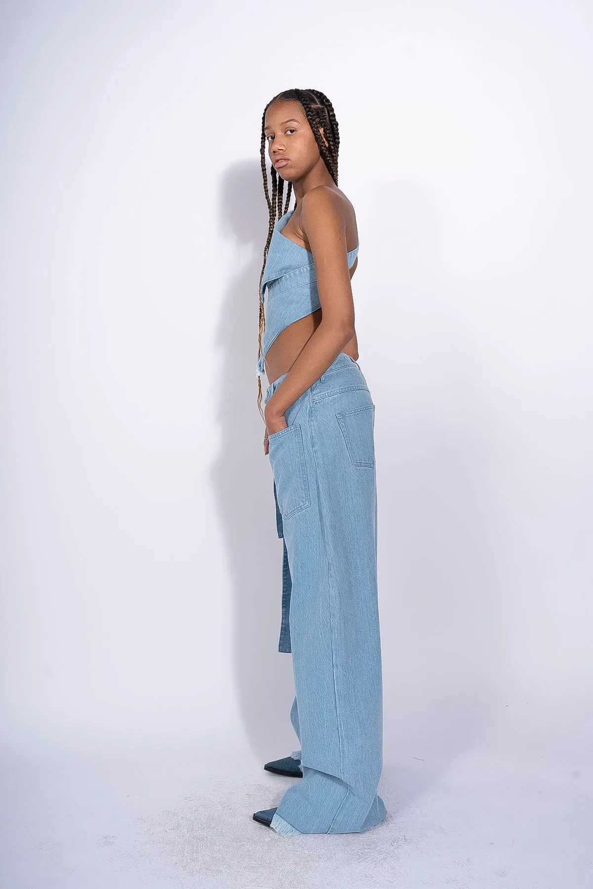 BLUE DENIM BOYFRIEND TROUSERS WITH PATCH POCKET sold by Marques ’ Almeida product image thumbnail 4