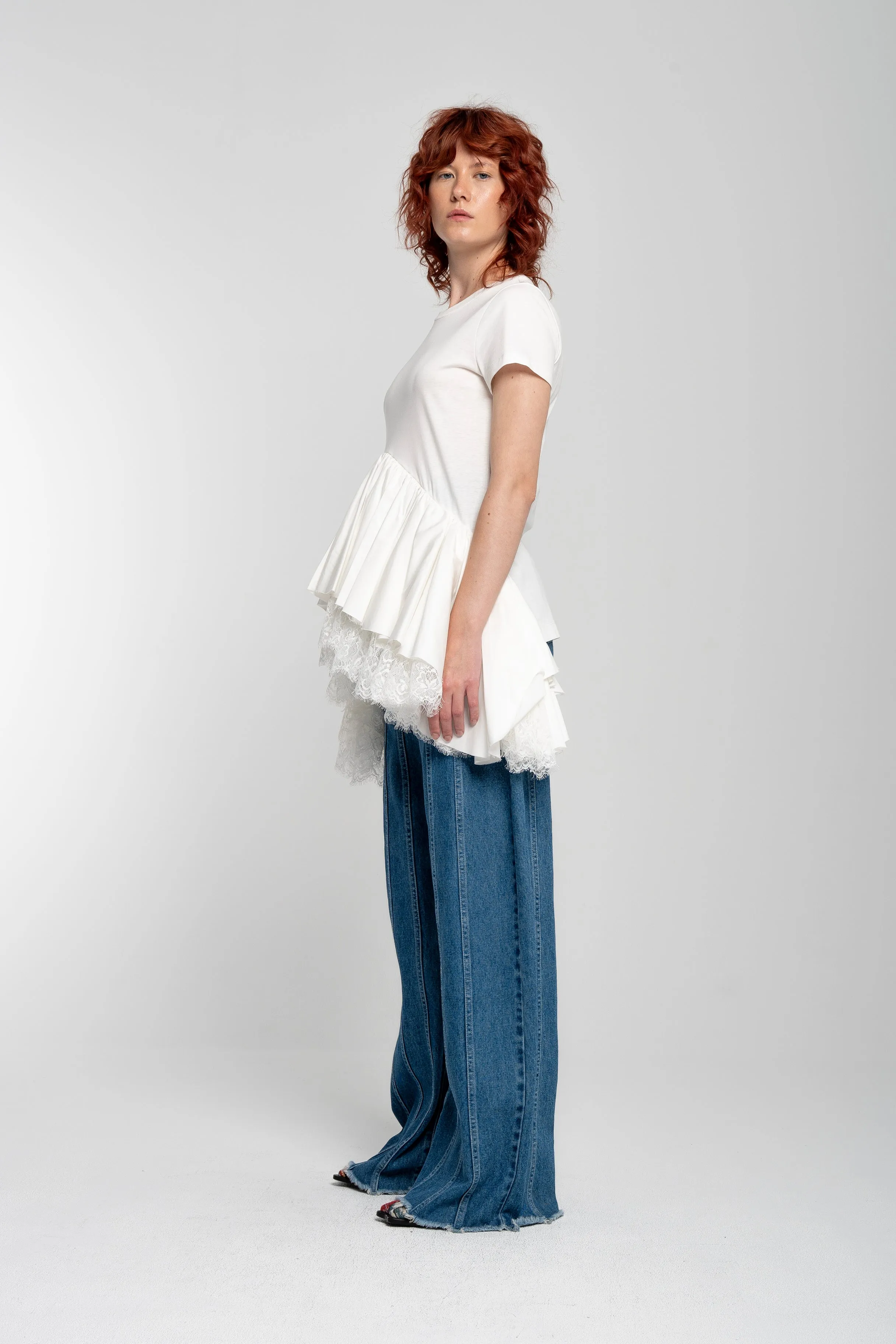 WHITE CAP SLEEVE T-SHIRT WITH FRILL AND LACE HEM sold by Marques ’ Almeida product image thumbnail 5