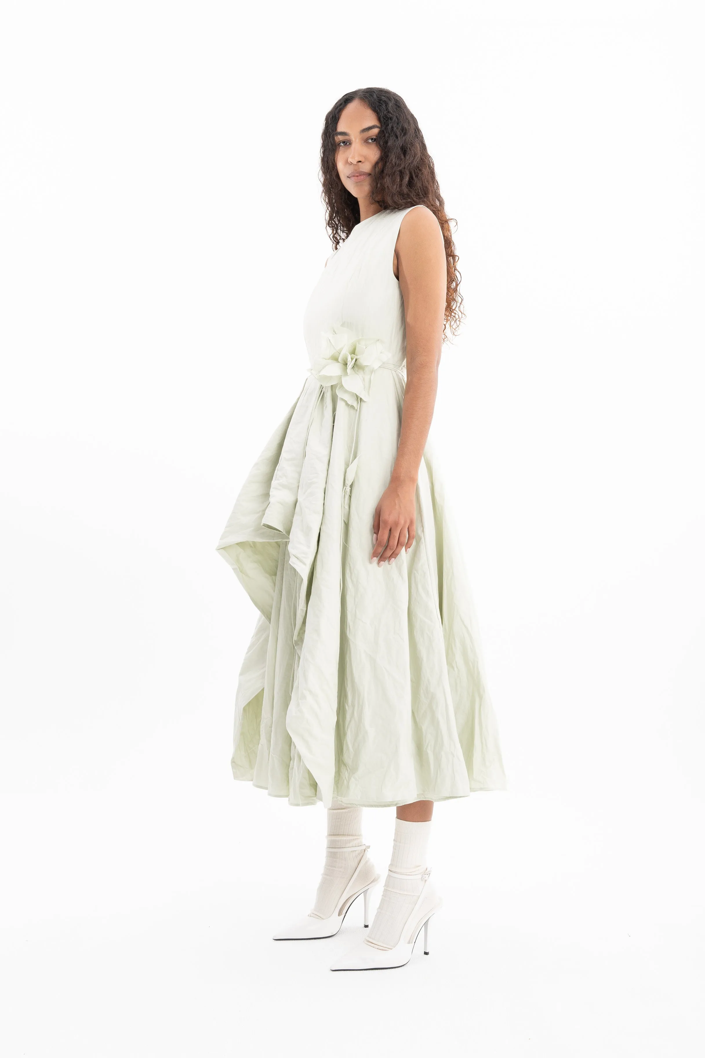 LIGHT GREEN WRINKLED COTTON SLEEVELESS MIDI DRESS sold by Marques ’ Almeida product image thumbnail 3