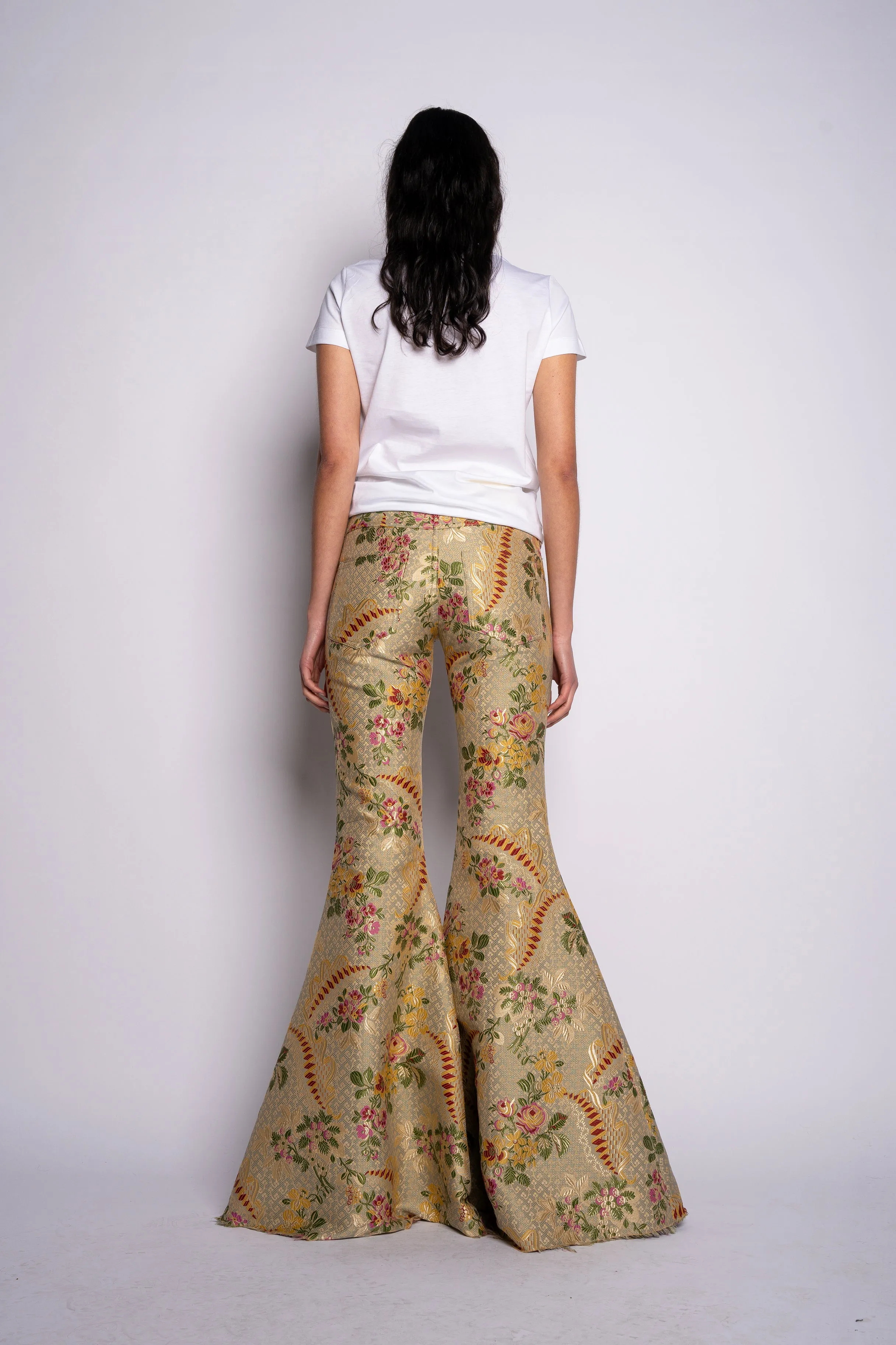 WHITE CAP SLEEVE T-SHIRT WITH GOLD LOGO sold by Marques ’ Almeida product image thumbnail 2