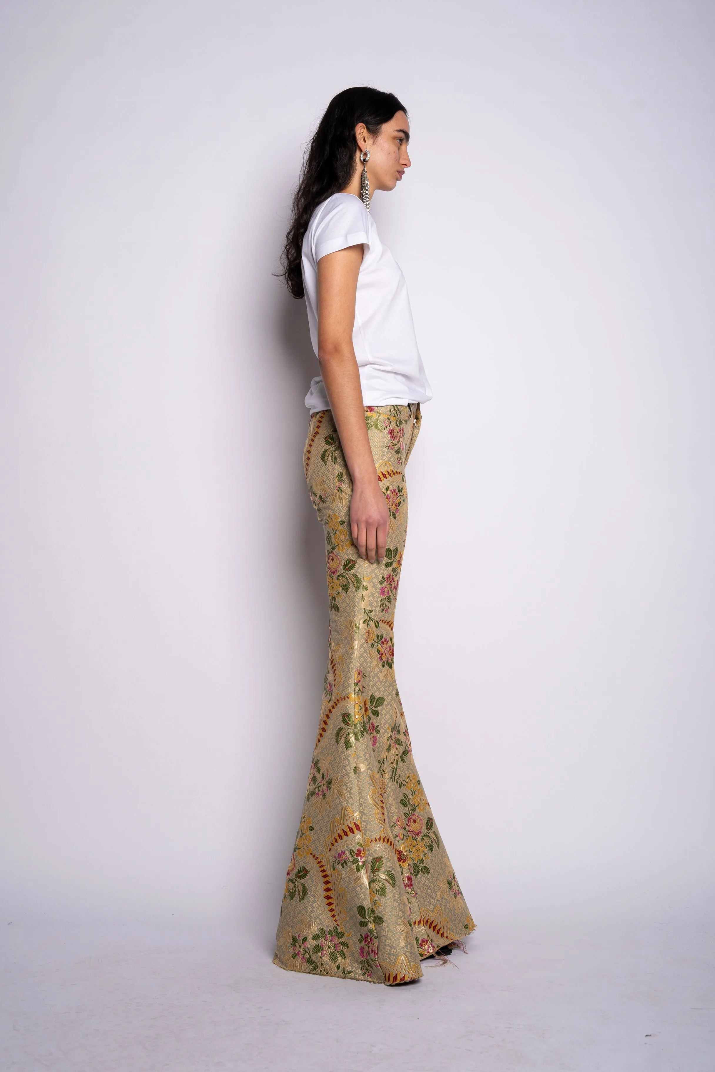 WHITE CAP SLEEVE T-SHIRT WITH GOLD LOGO sold by Marques ’ Almeida product image thumbnail 5