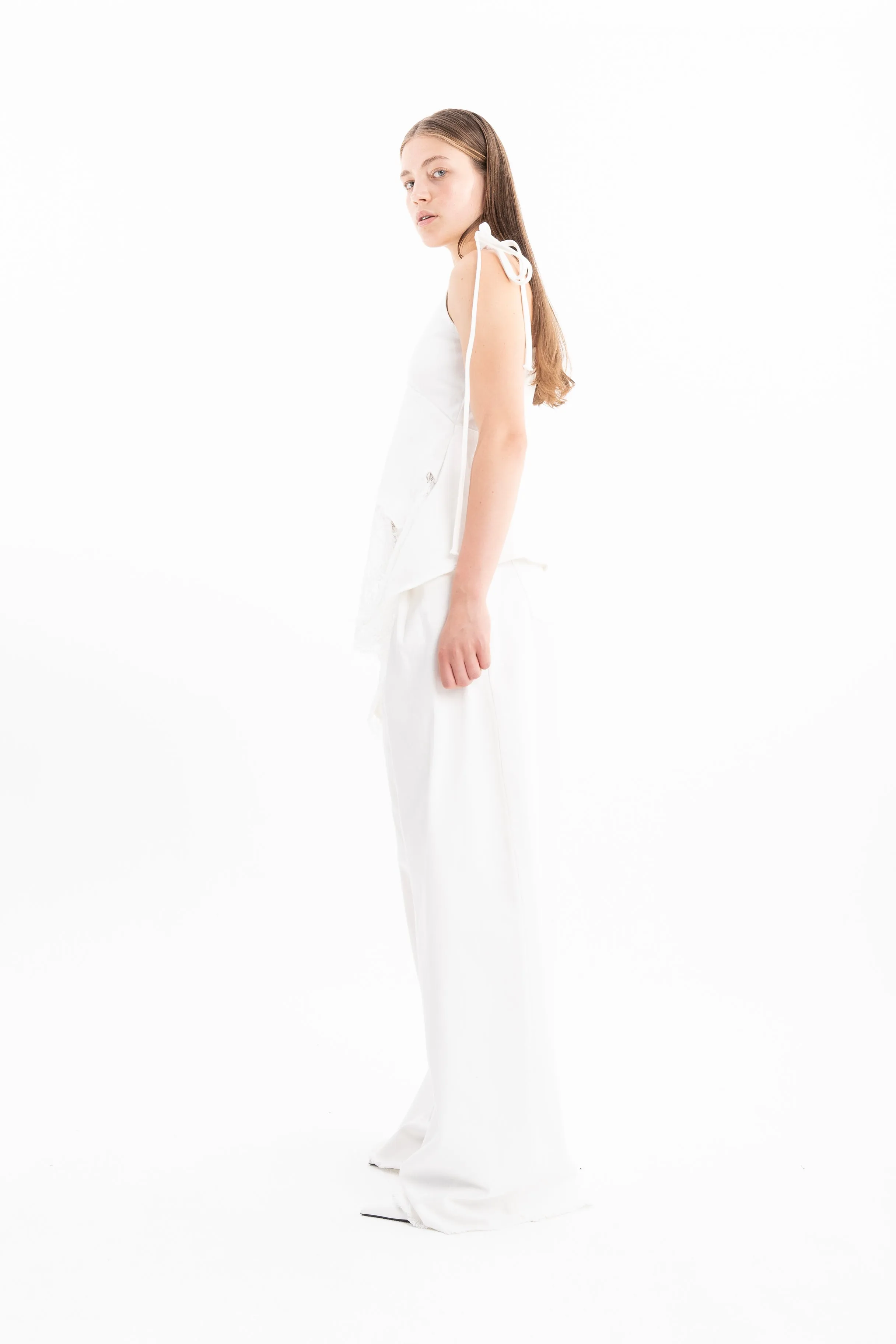WHITE DENIM AND LACE STRAP TOP WITH ASYMMETRIC HEM sold by Marques ’ Almeida product image thumbnail 4