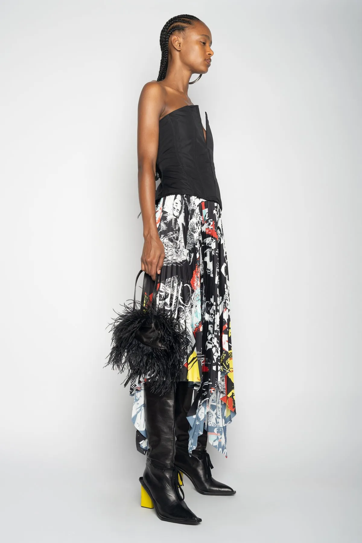 BLACK V-NECK CORSET sold by Marques ’ Almeida product image thumbnail 4