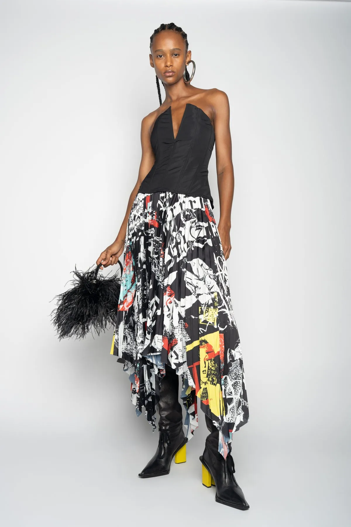 BLACK V-NECK CORSET sold by Marques ’ Almeida product image thumbnail 5