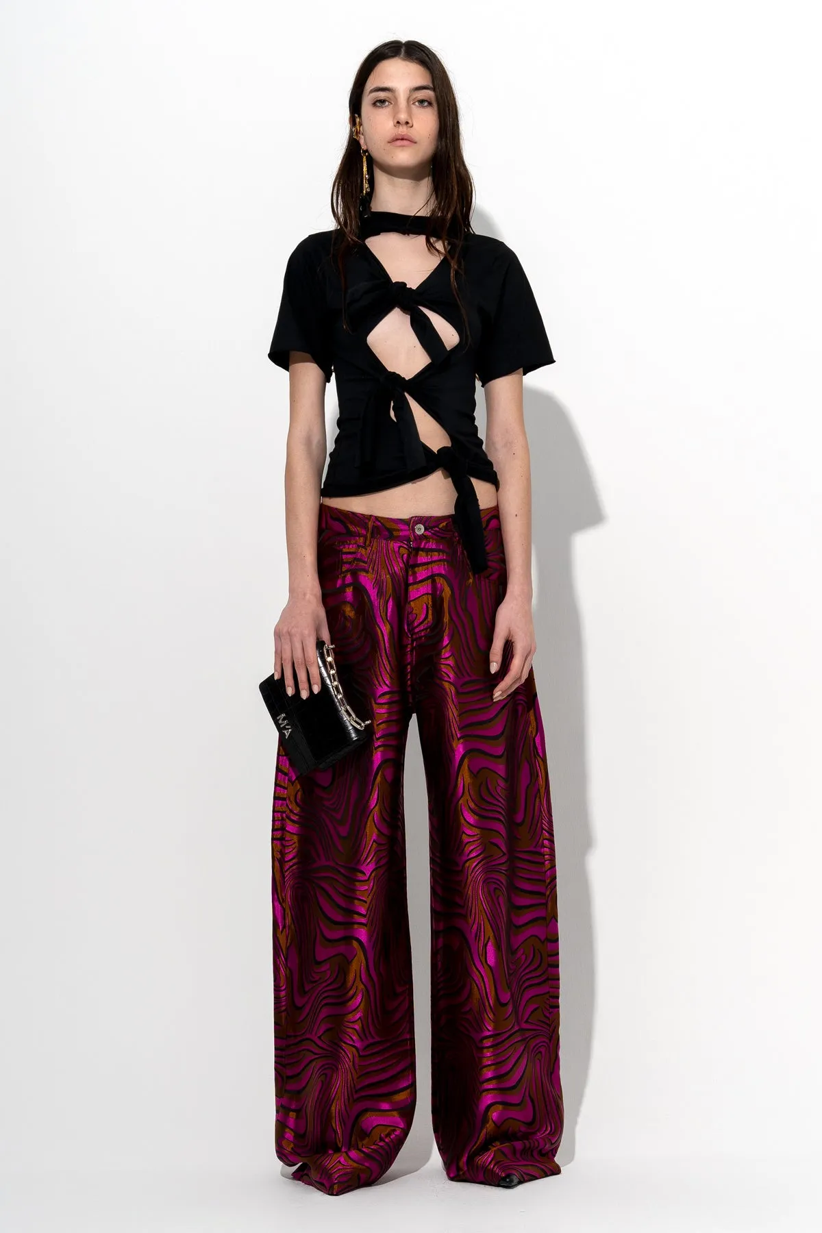 BLACK KNOT T-SHIRT sold by Marques ’ Almeida