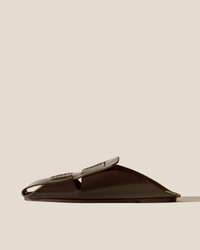 MUNTANA - Flat Fisherman Mule sold by Hereu Studio