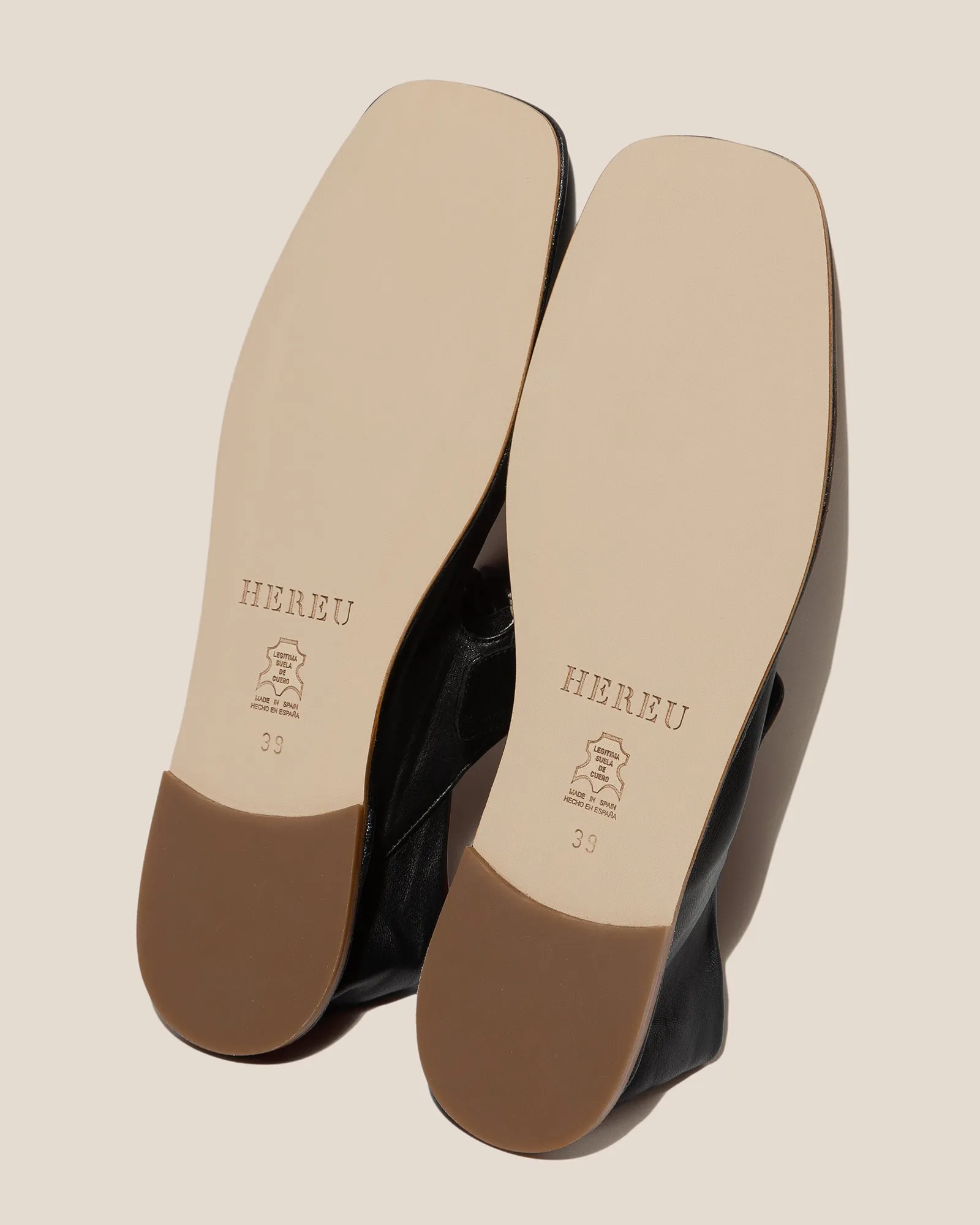 LLASADA - Front-Knot Pump sold by Hereu Studio product image thumbnail 4