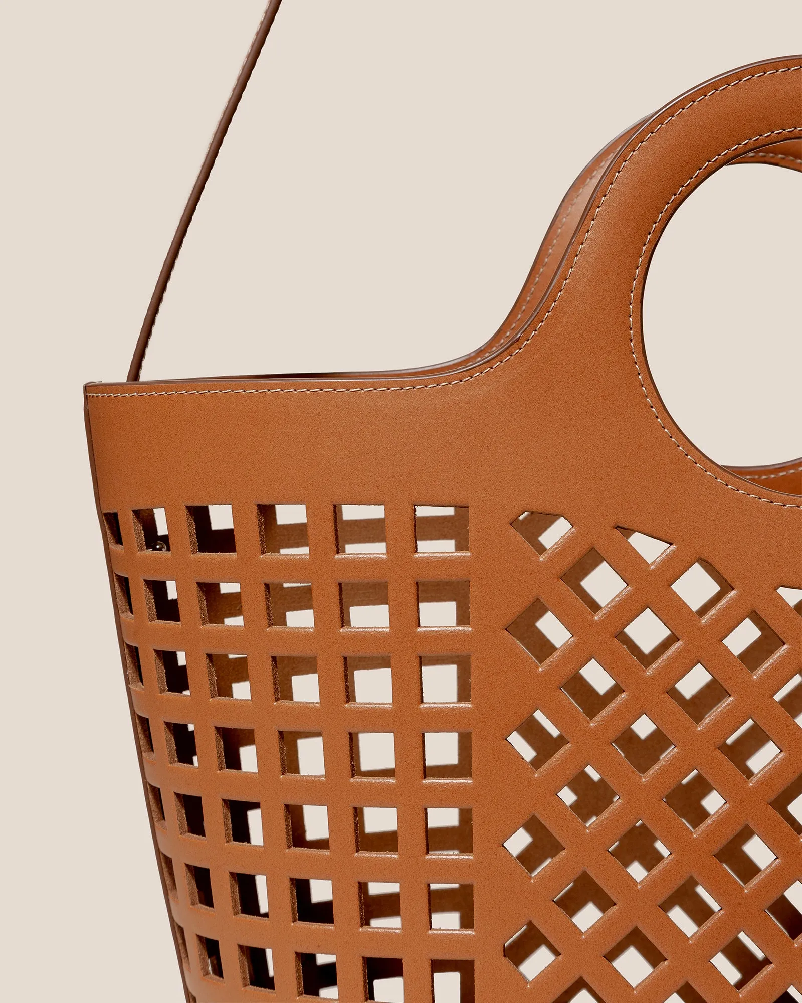 COLMADO - Cut-out Leather Tote Bag sold by Hereu Studio product image thumbnail 2