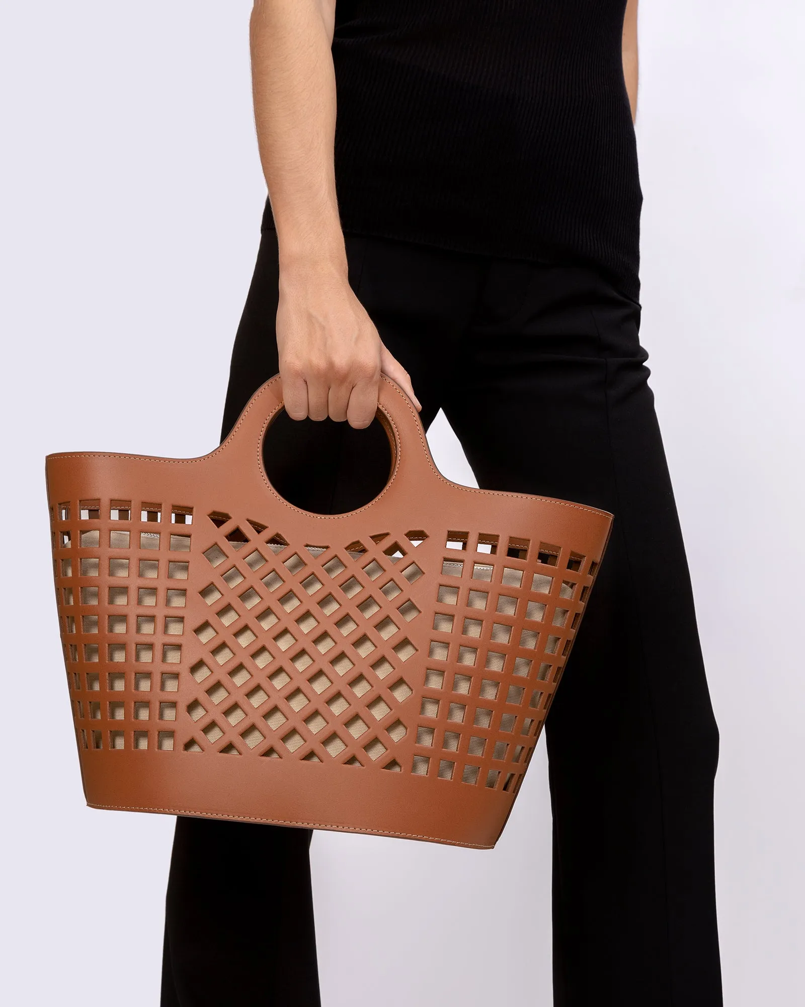 COLMADO - Cut-out Leather Tote Bag sold by Hereu Studio product image thumbnail 3