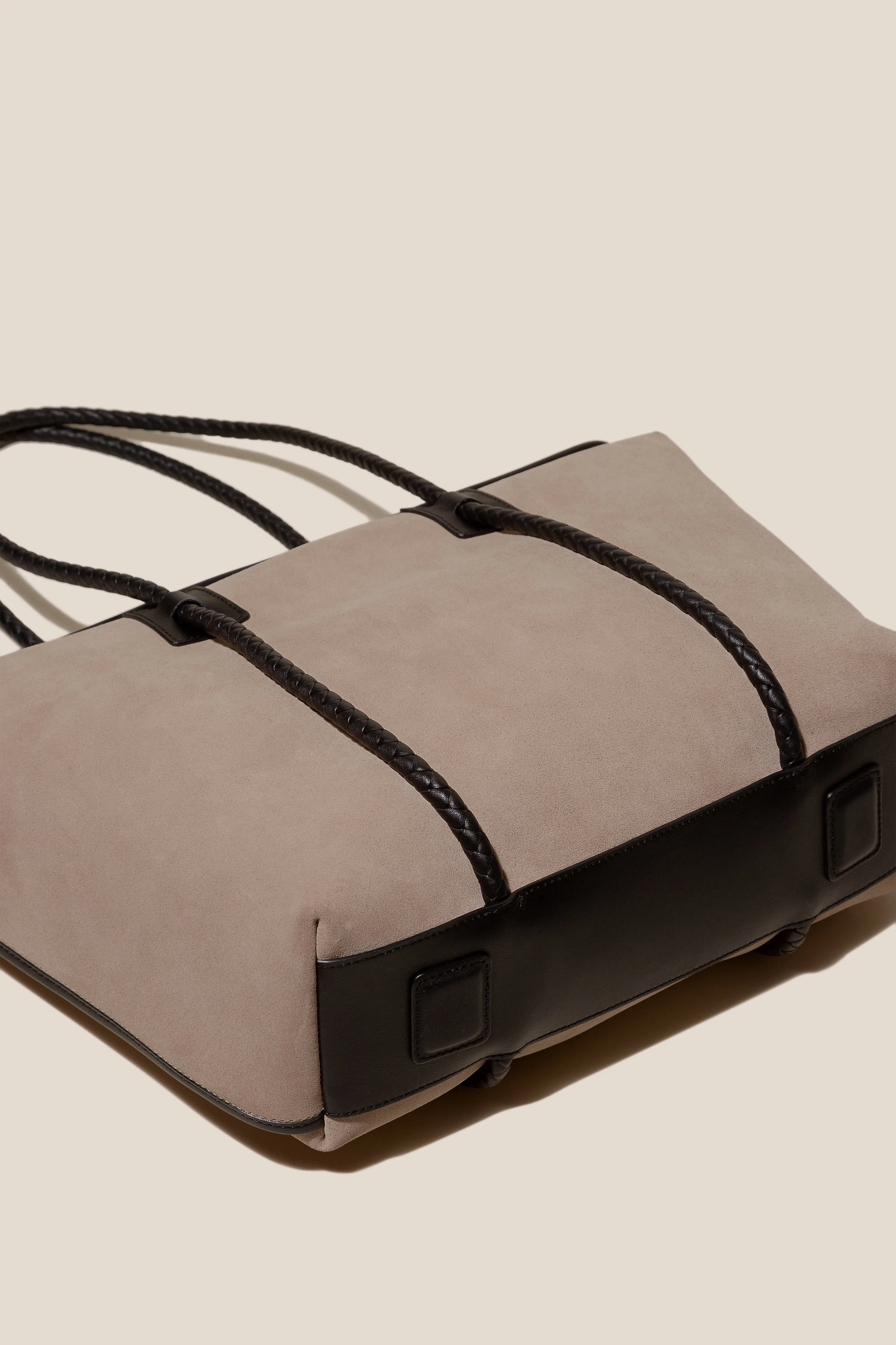 FORNA TOTE SUEDE - Leather Framed Shoulder Bag sold by Hereu Studio product image thumbnail 4