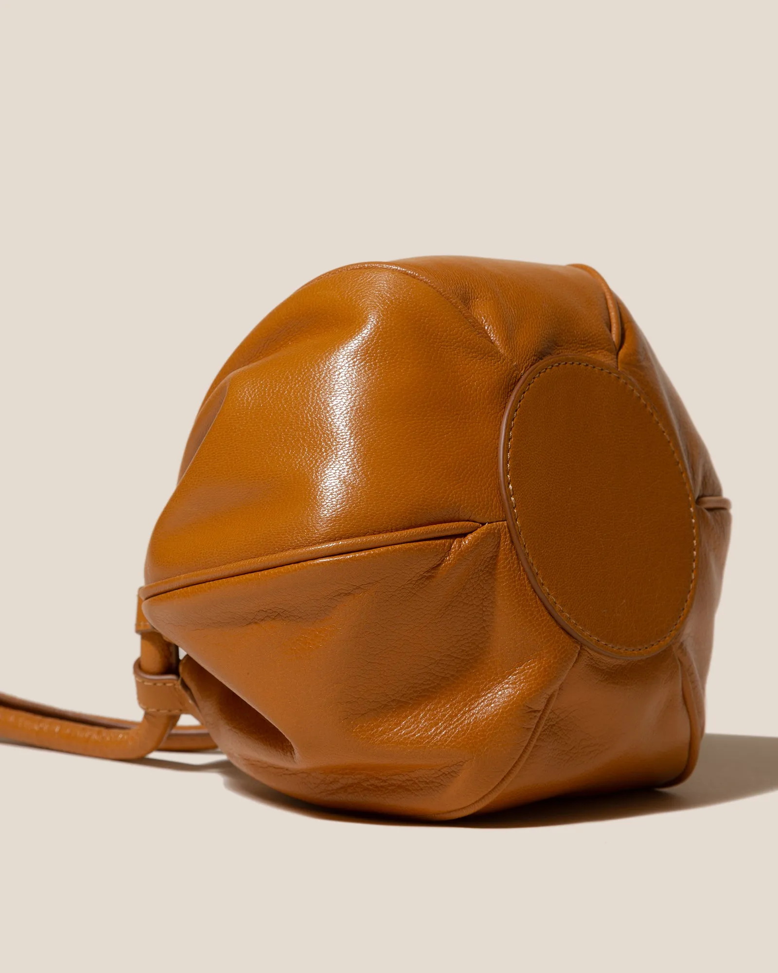 GLOBUL MINI SUPPLE SHINY - Balloon-Shaped Crossbody Bag sold by Hereu Studio product image thumbnail 4