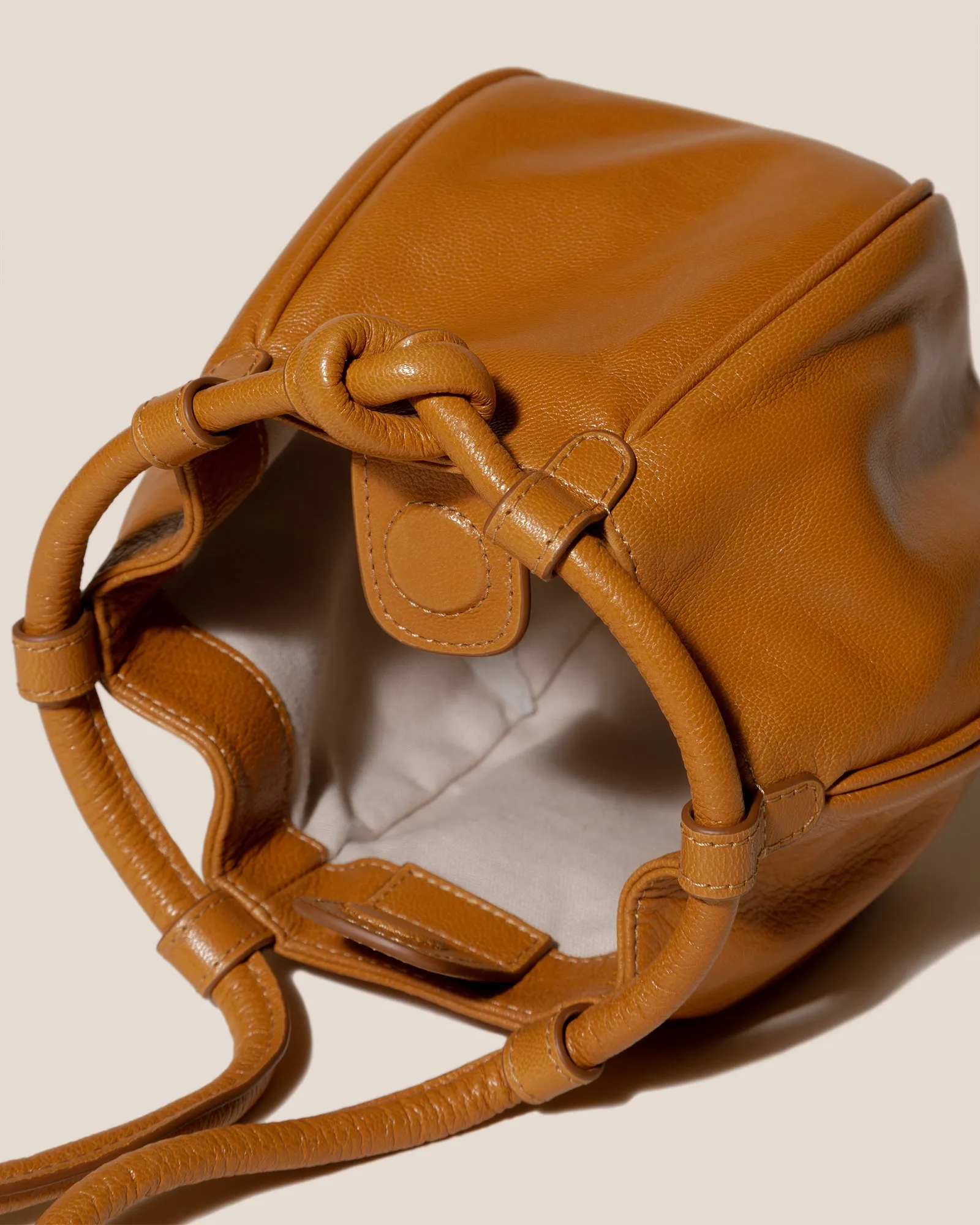 GLOBUL MINI SUPPLE SHINY - Balloon-Shaped Crossbody Bag sold by Hereu Studio product image thumbnail 2