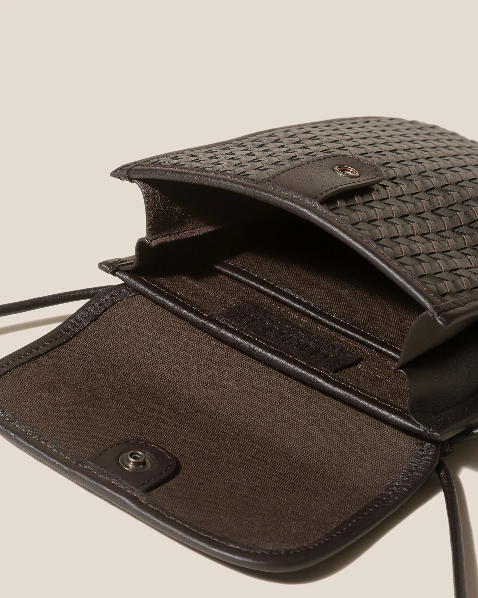 TERRA WOVEN - Square-Flat Crossbody Bag sold by Hereu Studio product image thumbnail 4