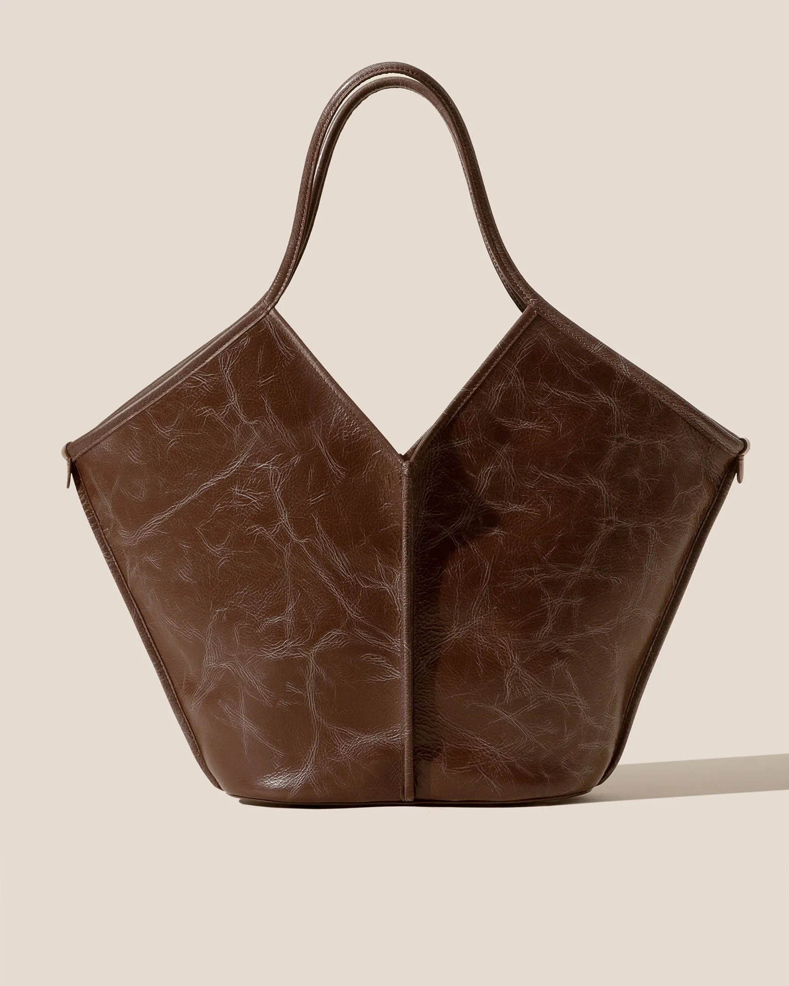 CALELLA DISTRESSED - Leather Tote Bag sold by Hereu Studio product image thumbnail 2