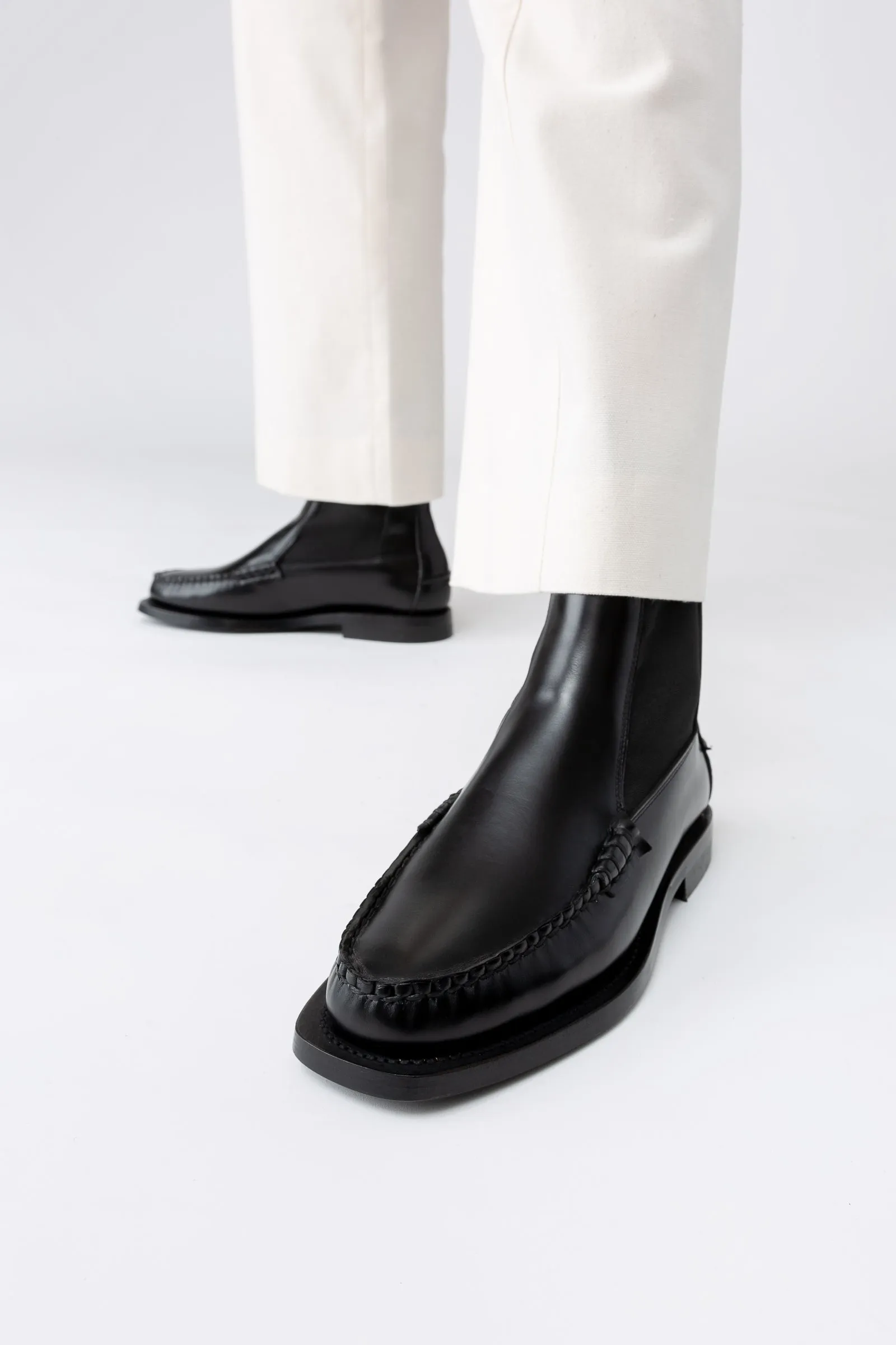 ALDA - Men's Low-calf Chelsea Boot sold by Hereu Studio product image thumbnail 2
