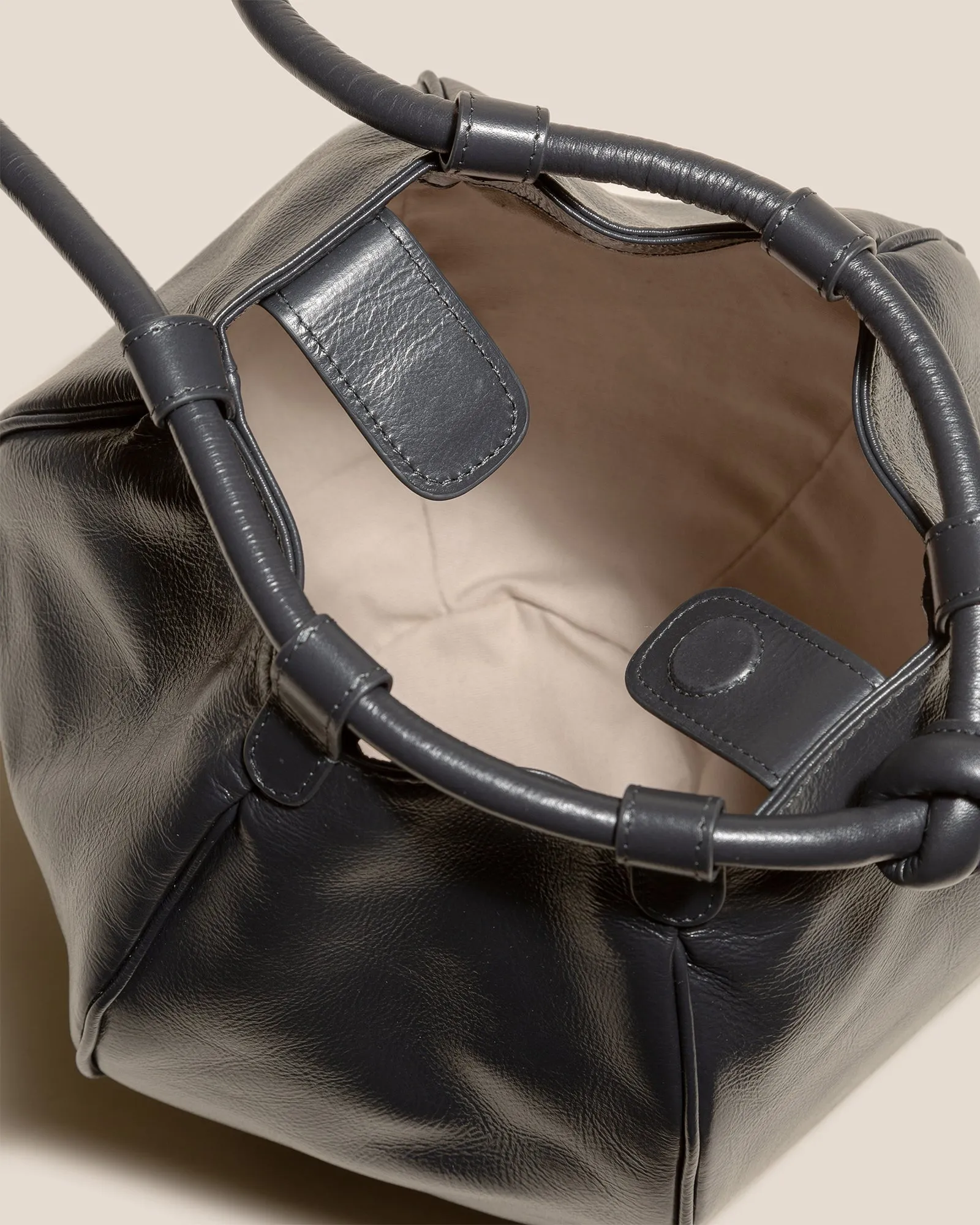 GLOBUL DISTRESSED - Balloon-Shaped Shoulder Bag sold by Hereu Studio product image thumbnail 4