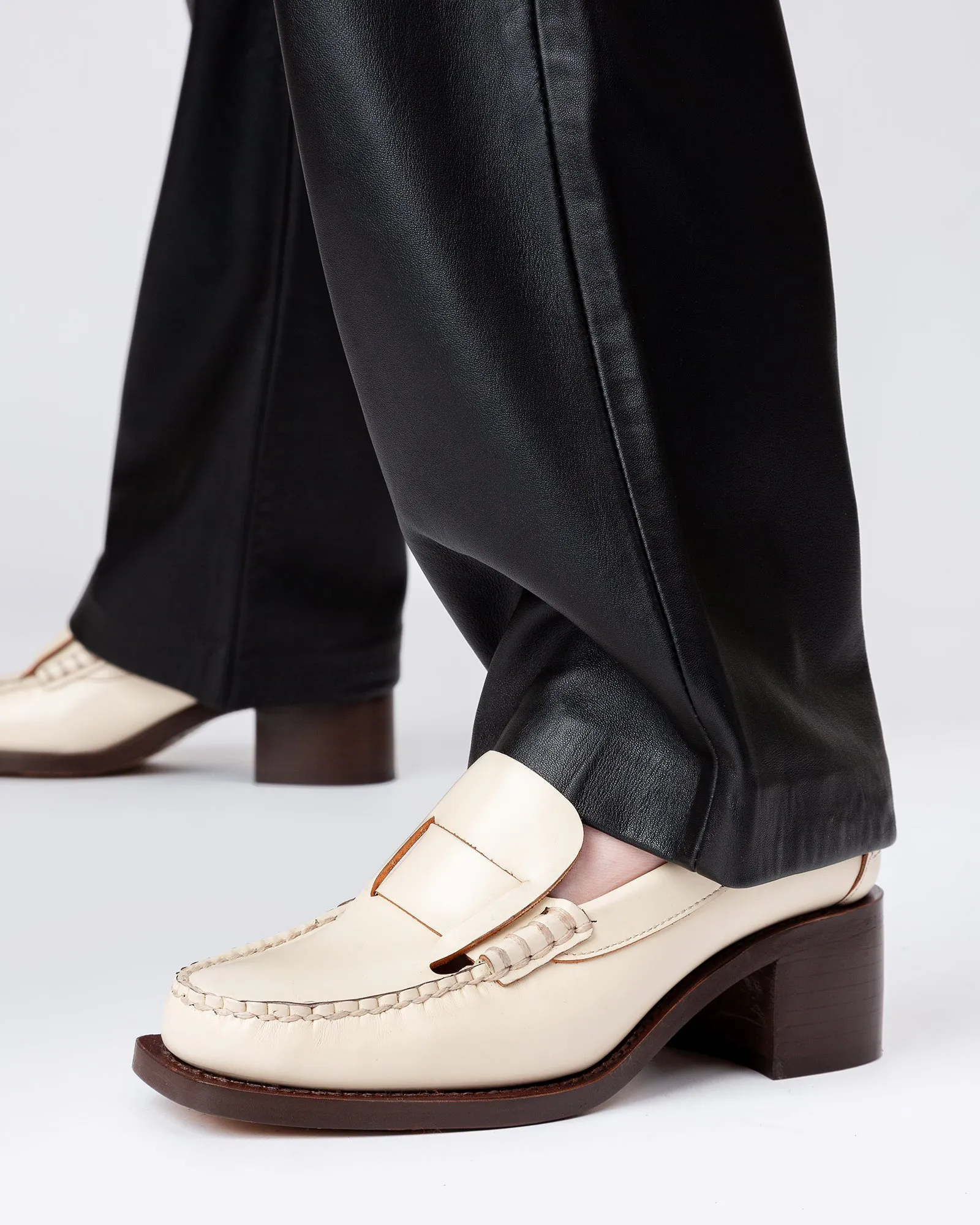 SINEU HEELED - Interlaced Detail Slip-On Loafer sold by Hereu Studio product image thumbnail 2