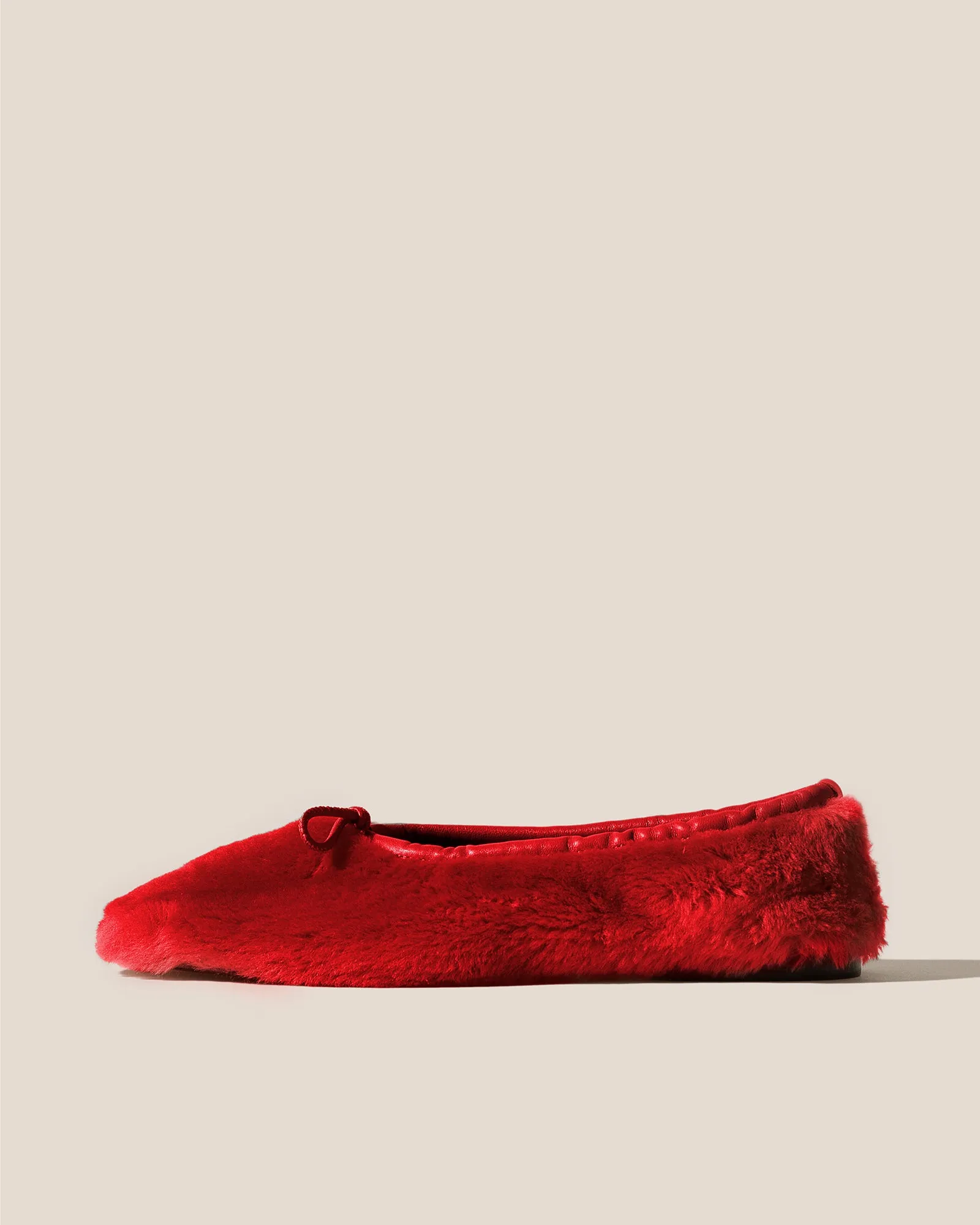 PUNTERA SHEARLING - Flat Pump sold by Hereu Studio
