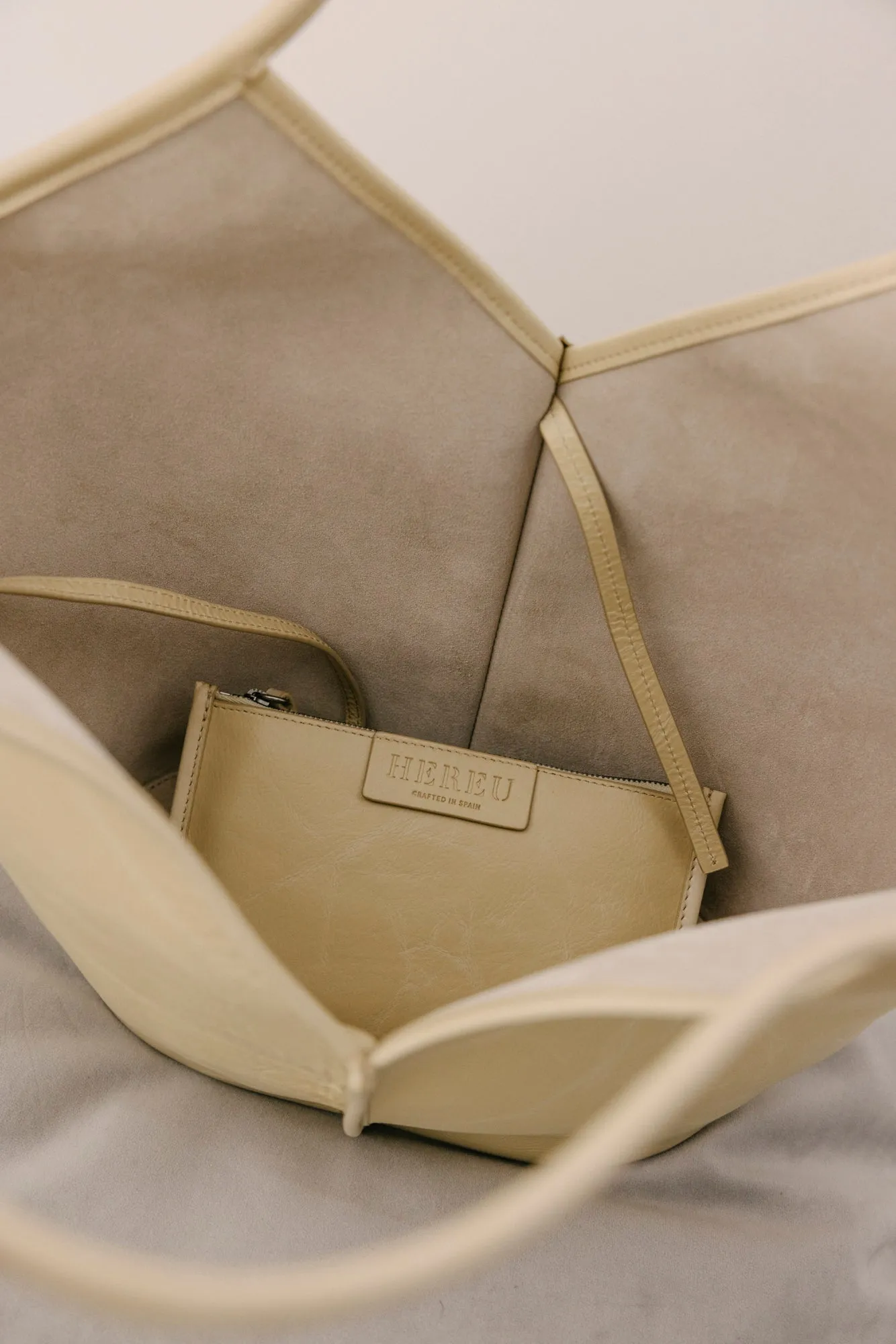 CALELLA DISTRESSED - Leather Tote Bag sold by Hereu Studio product image thumbnail 2