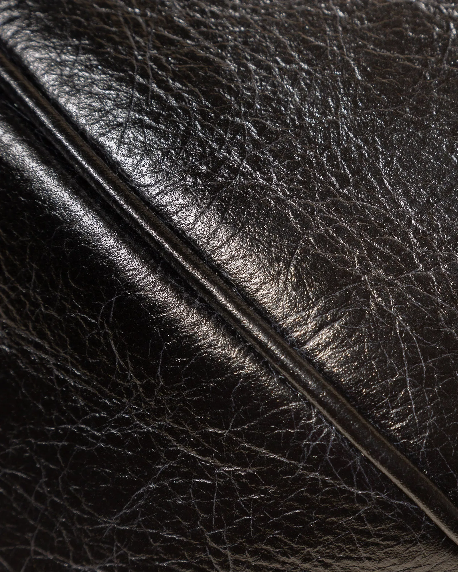 BOYA L DISTRESSED DUOTONE - Ball-Shaped Crossbody Bag sold by Hereu Studio product image thumbnail 3