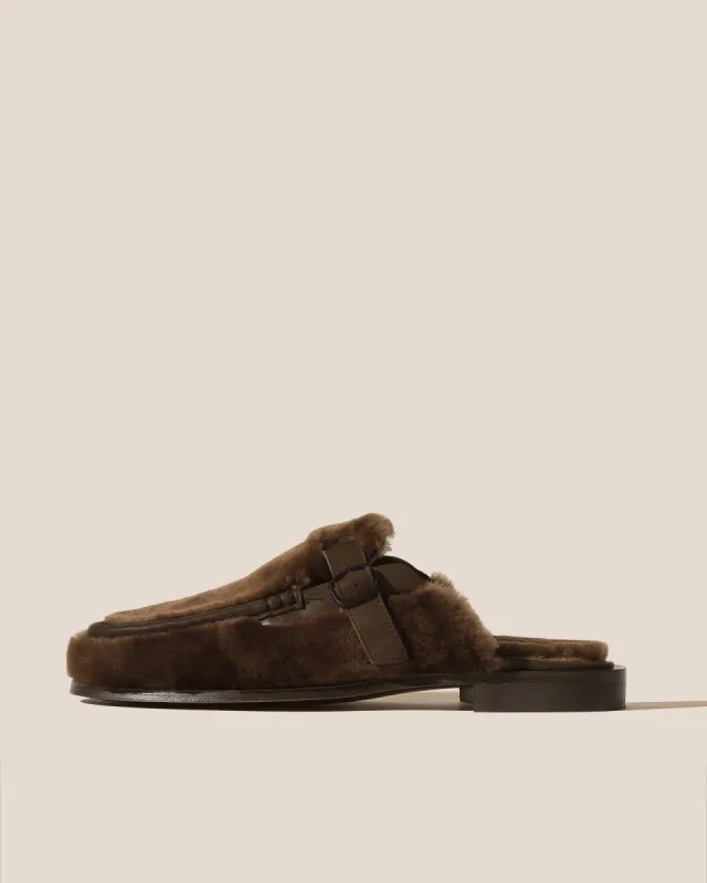 BARRACA SHEARLING - Buckle-strap Mule Loafer made by Hereu Studio