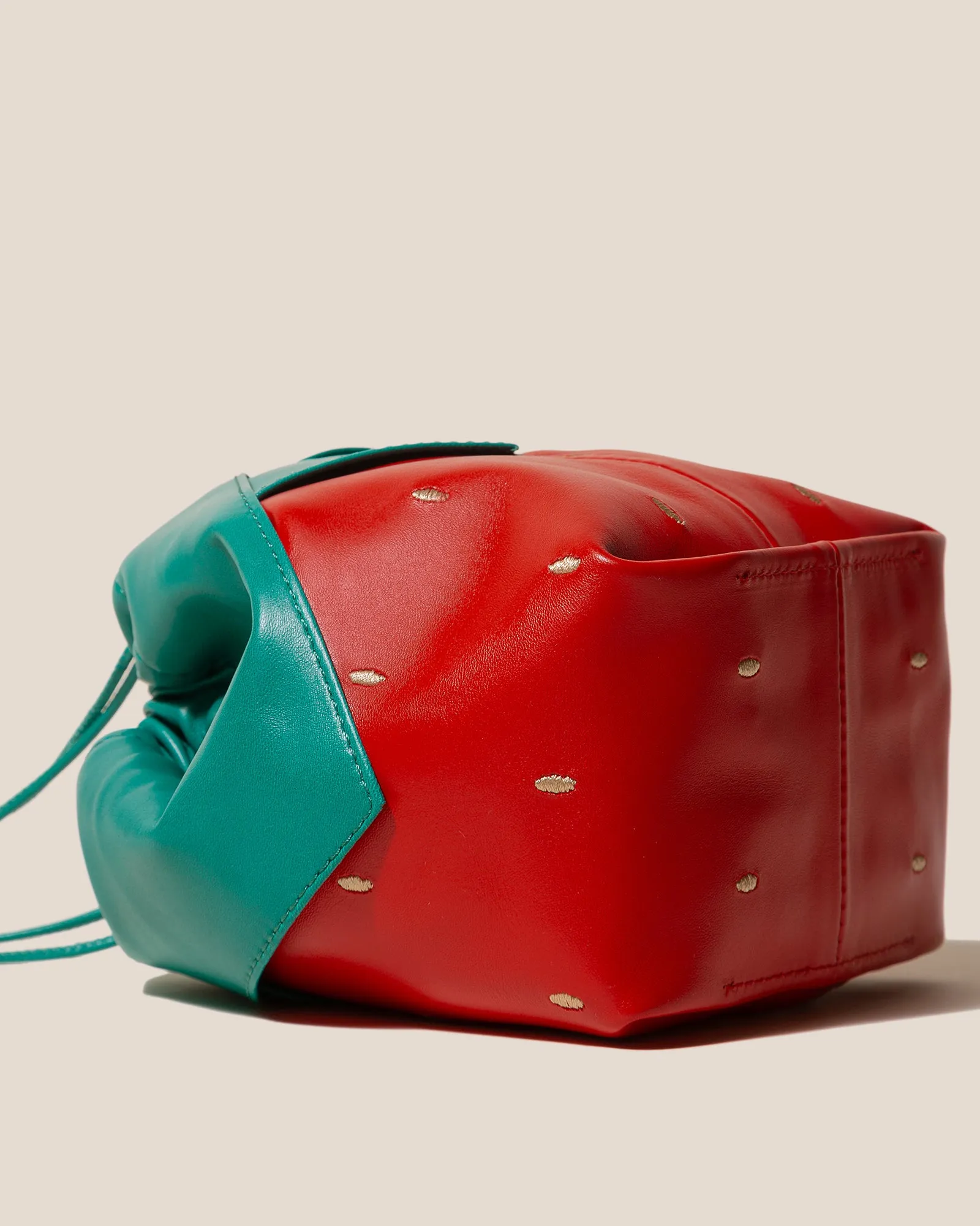 DUIXA - Strawberry-Shaped Leather Drawstring Bag sold by Hereu Studio product image thumbnail 4