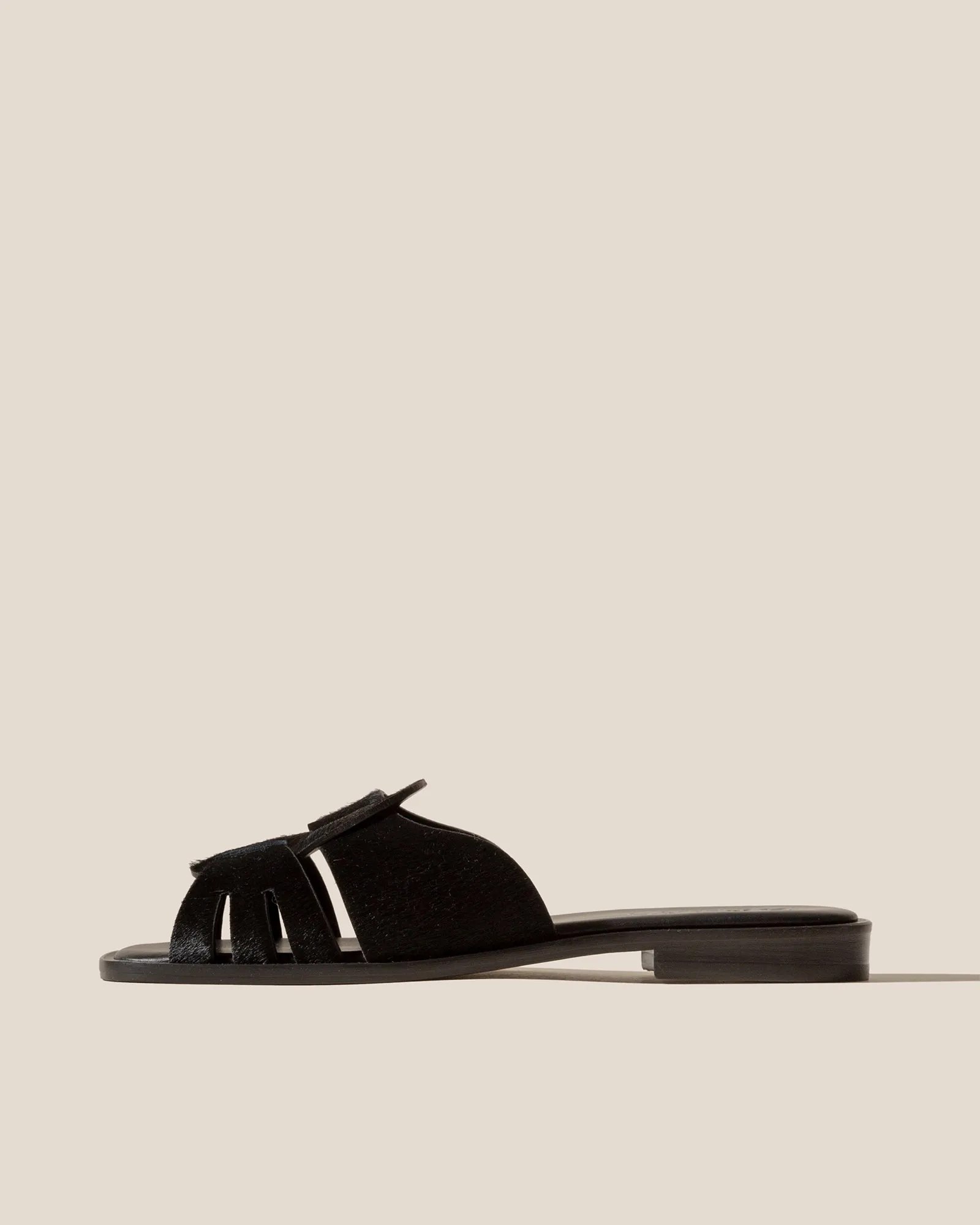 ANCORA SQUARED SLIDE CALF HAIR - Fisherman Slide sold by Hereu Studio