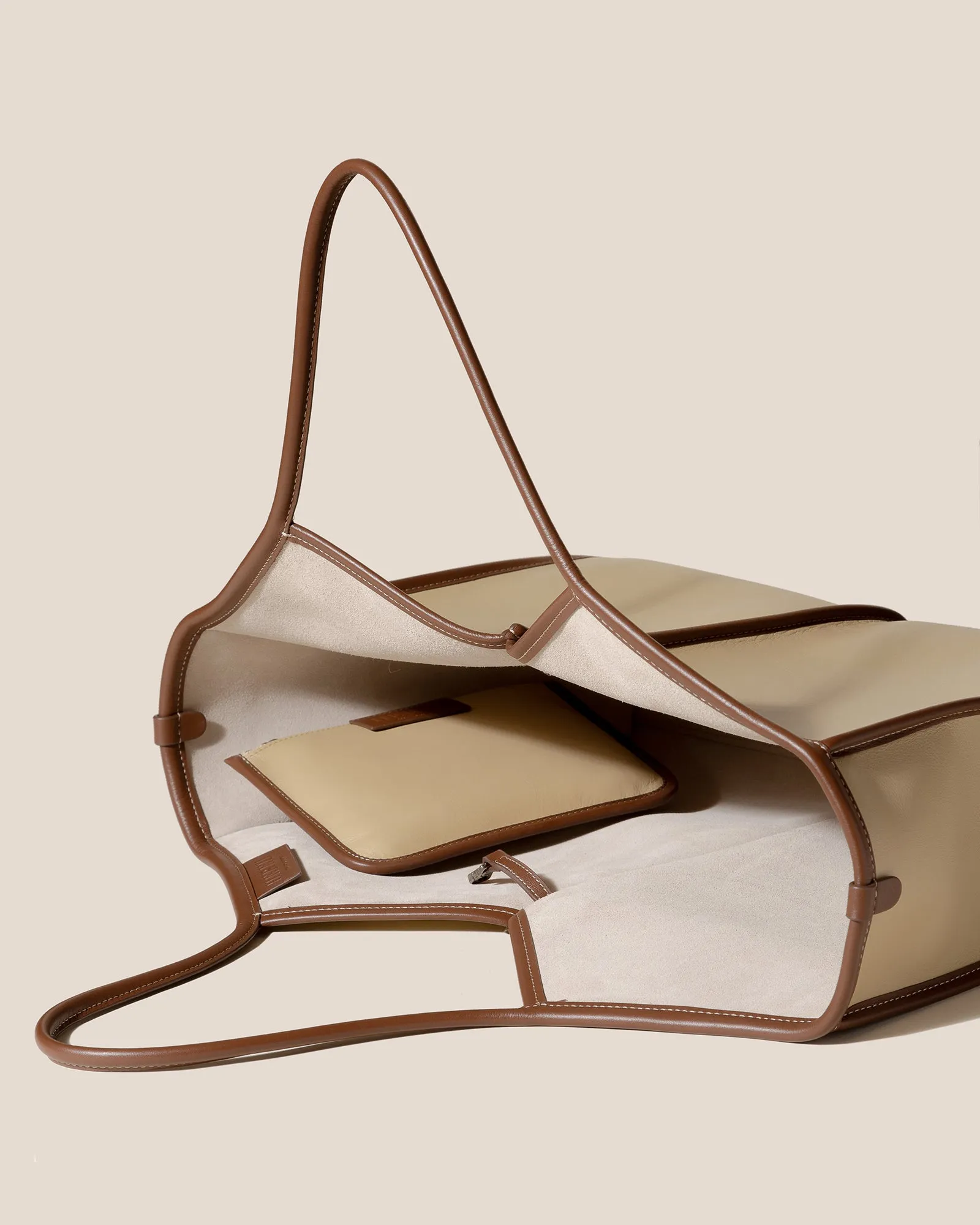 CALELLA SQUARED MEDIUM LEATHER - Leather-trimmed Tote Bag sold by Hereu Studio product image thumbnail 4